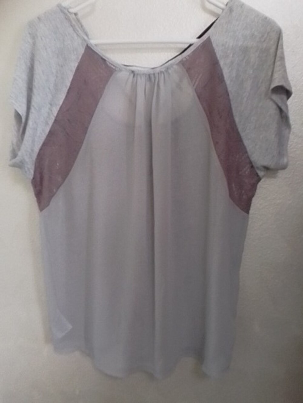 Miss Me Light Gray Dreamcatcher Scoop Neck Womens Top - Picture 4 of 6